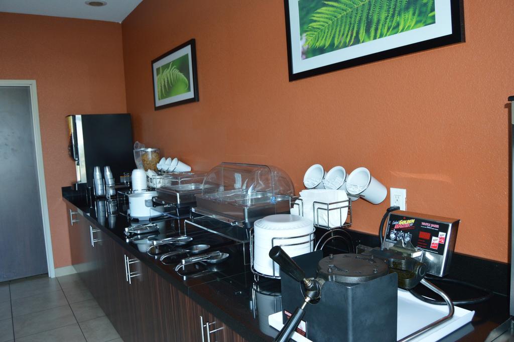 Sleep Inn & Suites Елк-Сіті Екстер'єр фото